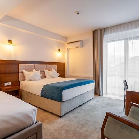 Hotel Buchenland Gura Humorului Buitenkant foto